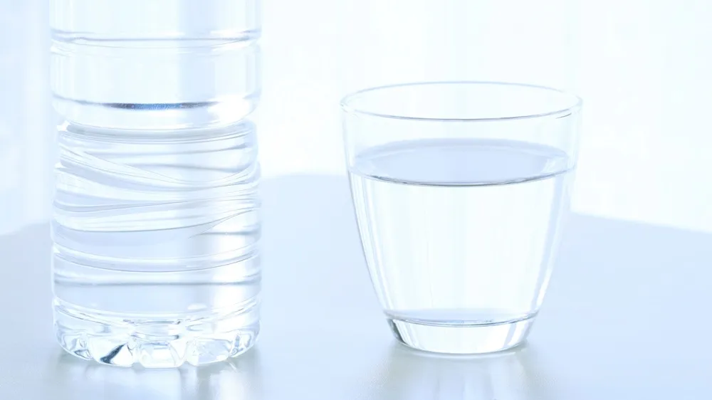 今日からの腎活：朝イチの「コップ1杯の水を飲む」