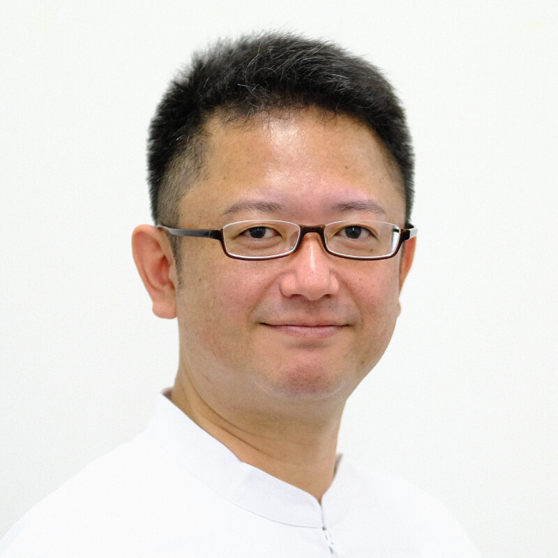 上原　康嗣
&nbsp;
鍼灸師
誠心堂式三焦調整法認定鍼灸師
誠心堂式 骨盤調整師
沖縄県出身
&nbsp;